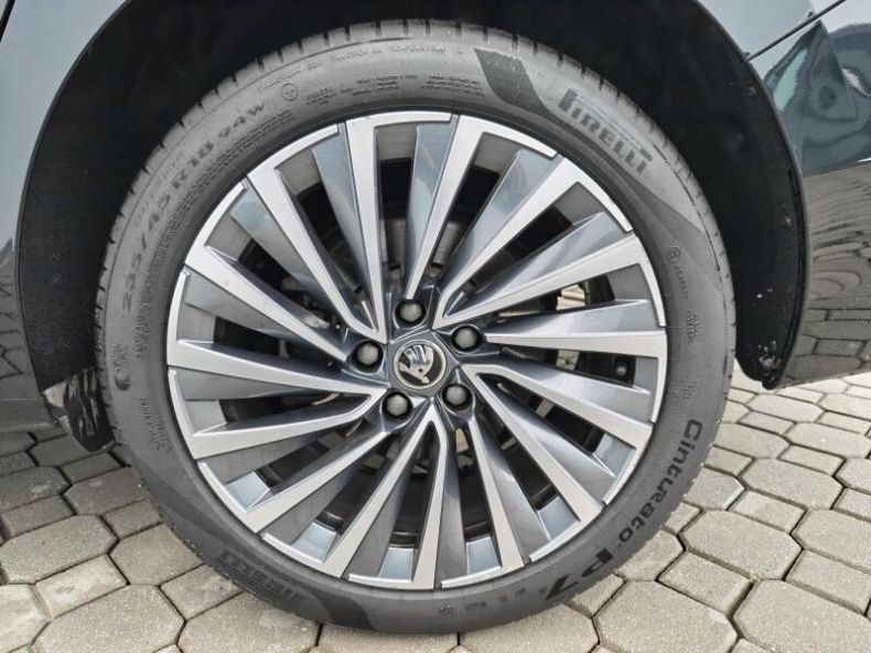 Škoda Superb - hlavní fotka