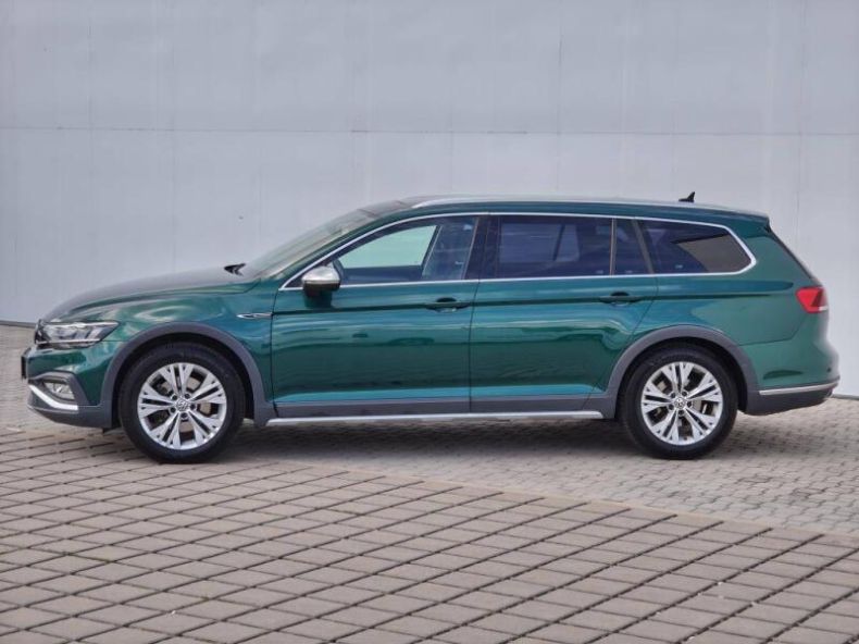 Volkswagen Passat - hlavní fotka