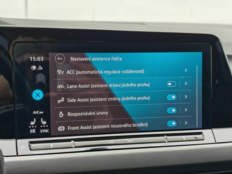 Volkswagen Golf - hlavní fotka