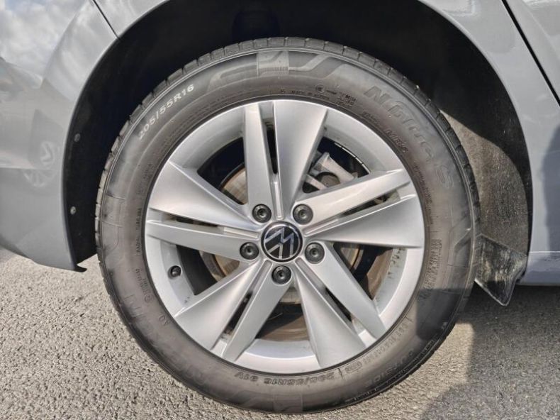 Volkswagen Golf - hlavní fotka
