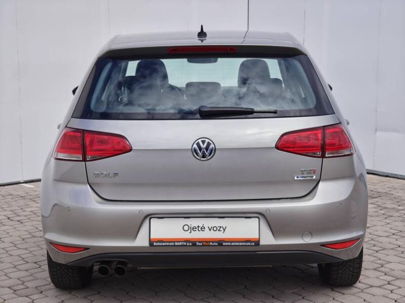 Volkswagen Golf - hlavní fotka