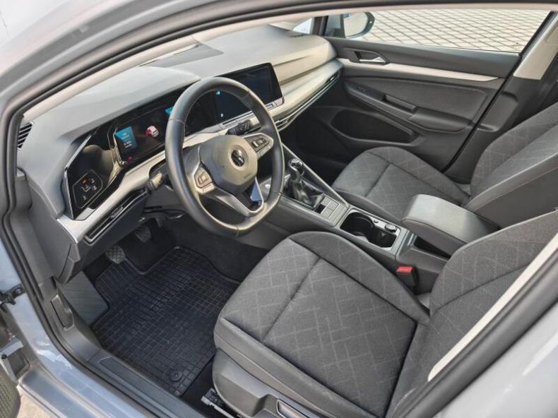 Volkswagen Golf - hlavní fotka