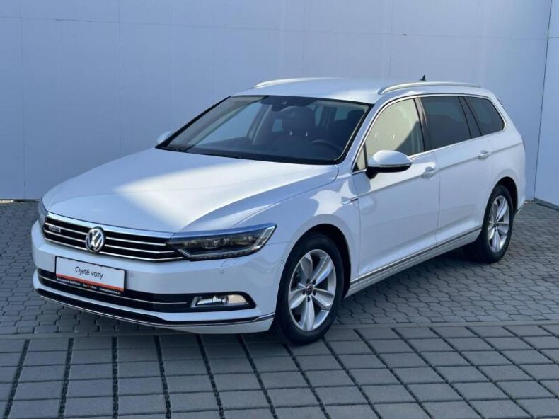 Volkswagen Passat - hlavní foto