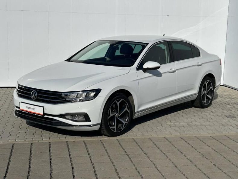 Volkswagen Passat - hlavní foto