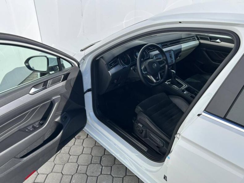 Volkswagen Passat - hlavní fotka
