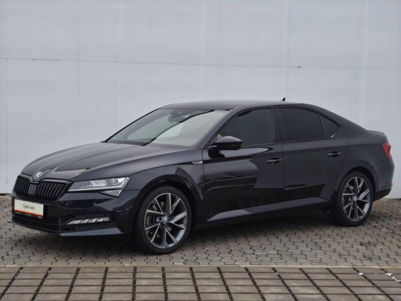 Škoda Superb - hlavní foto