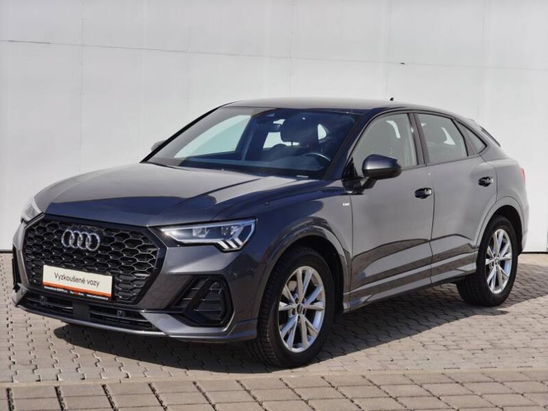 Audi Q3 - hlavní foto