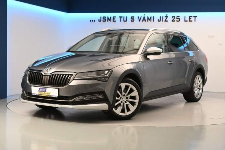 Škoda Superb - hlavní foto