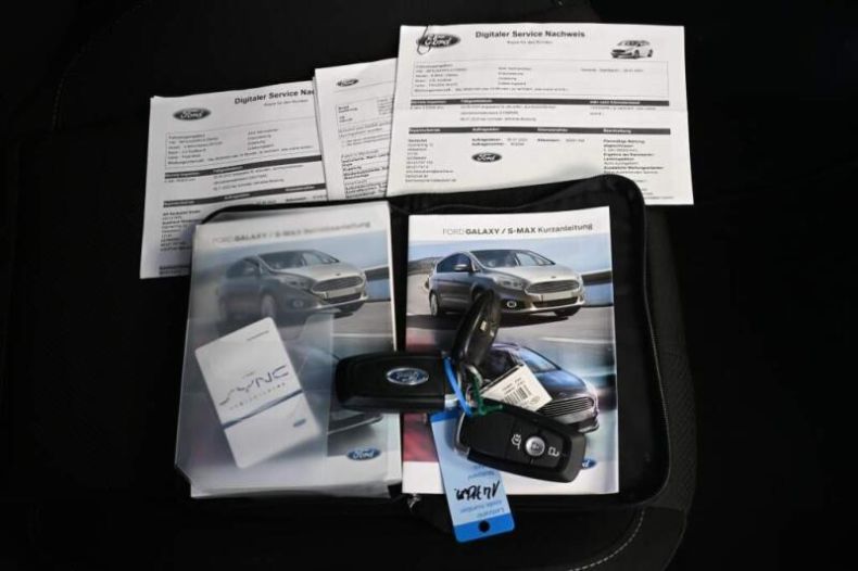 Ford S-MAX - hlavní fotka