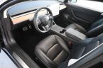 Tesla Model 3 - fotka číslo 10