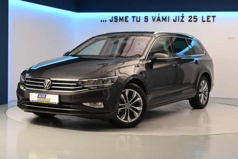 Volkswagen Passat - hlavní foto