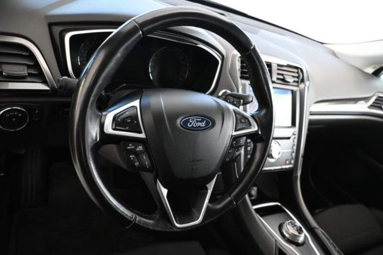 Ford Mondeo - hlavní fotka
