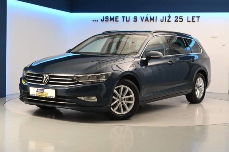 Volkswagen Passat - hlavní foto