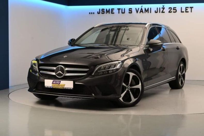 Mercedes Třída C - hlavní foto
