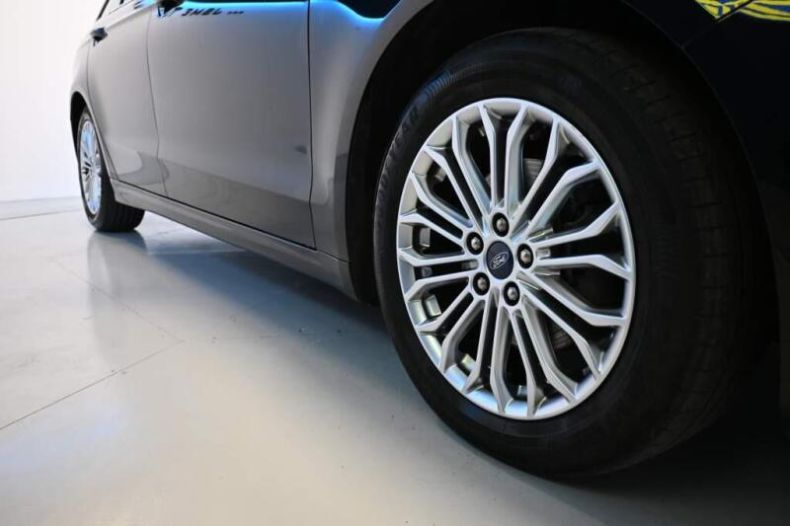 Ford Mondeo - hlavní fotka