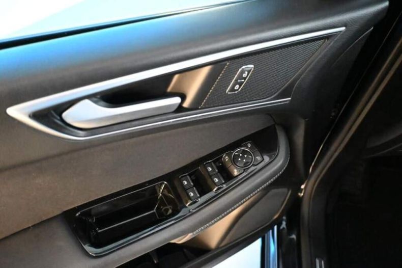 Ford S-MAX - hlavní fotka