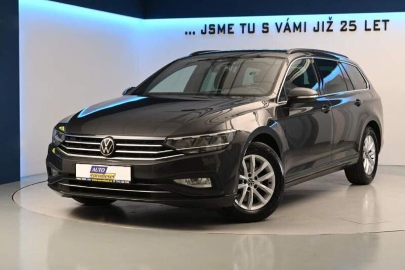 Volkswagen Passat - hlavní foto