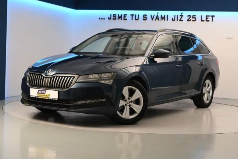 Škoda Superb - hlavní foto