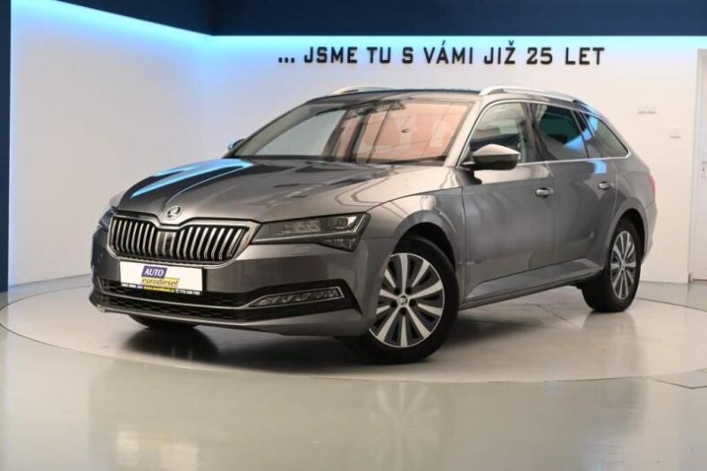 Škoda Superb - hlavní foto