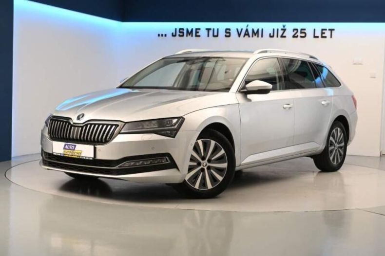 Škoda Superb - hlavní foto