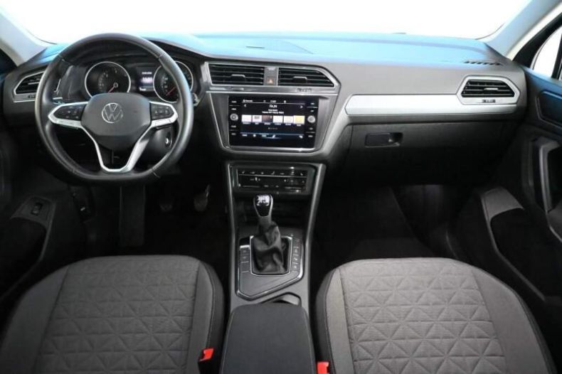 Volkswagen Tiguan - hlavní fotka