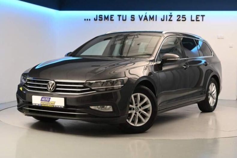 Volkswagen Passat - hlavní foto