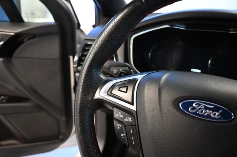 Ford Mondeo - hlavní fotka