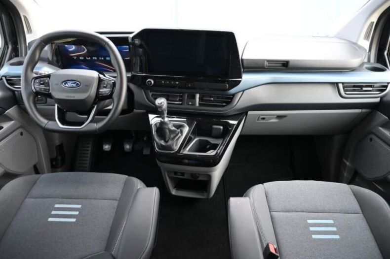 Ford Tourneo - hlavní fotka
