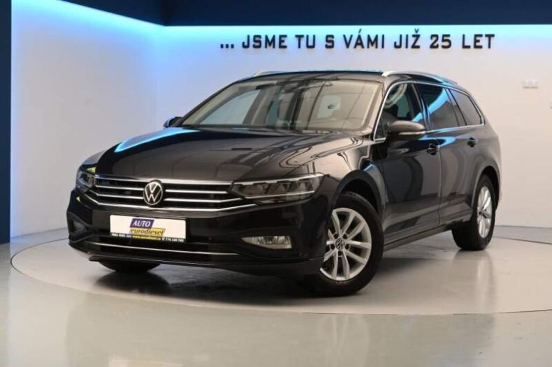 Volkswagen Passat - hlavní foto