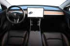 Tesla Model 3 - fotka číslo 11