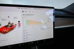 Tesla Model 3 - fotka číslo 23
