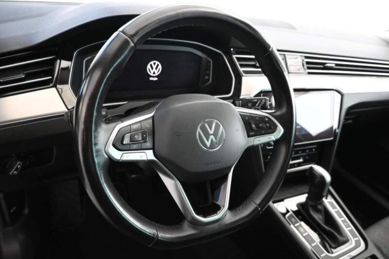 Volkswagen Passat - hlavní fotka