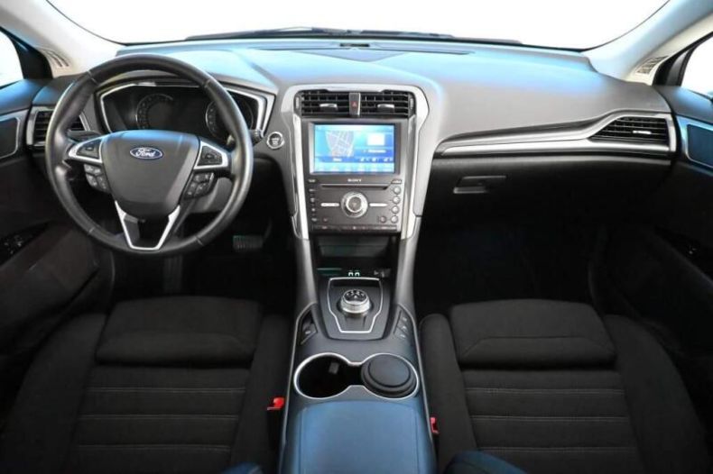 Ford Mondeo - hlavní fotka