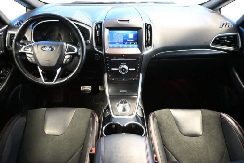 Ford S-MAX - hlavní fotka