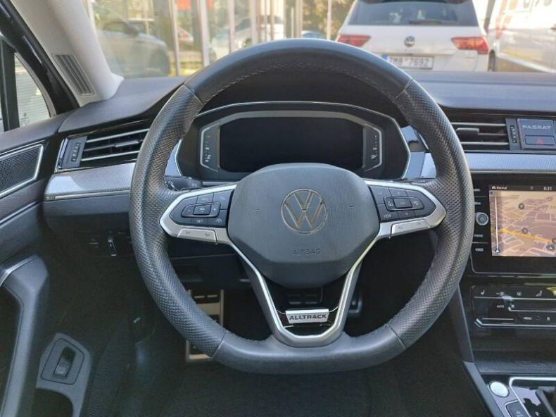 Volkswagen Passat - hlavní fotka