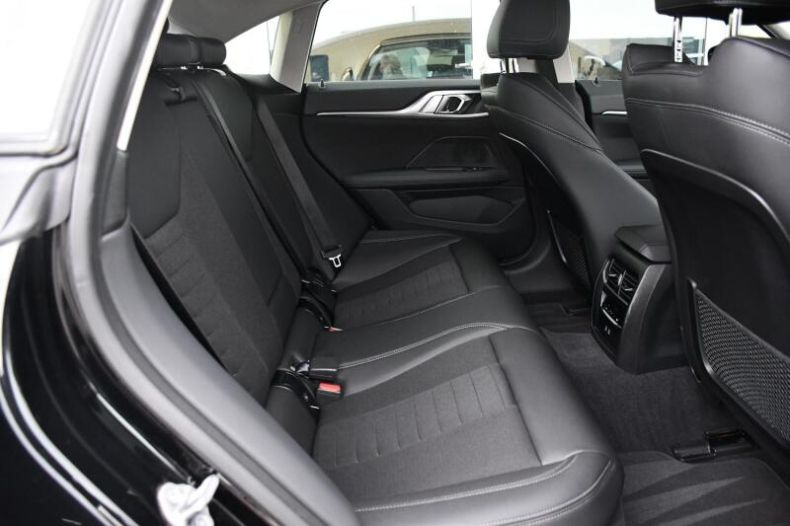 BMW i4 - hlavní fotka