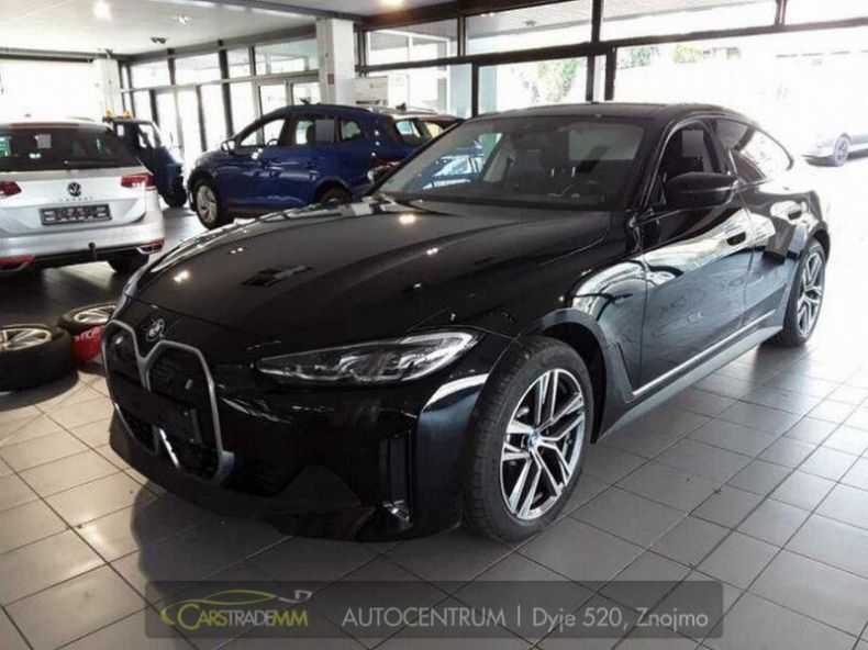 BMW i4 - hlavní foto