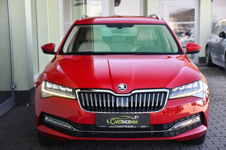 Škoda Superb - hlavní fotka