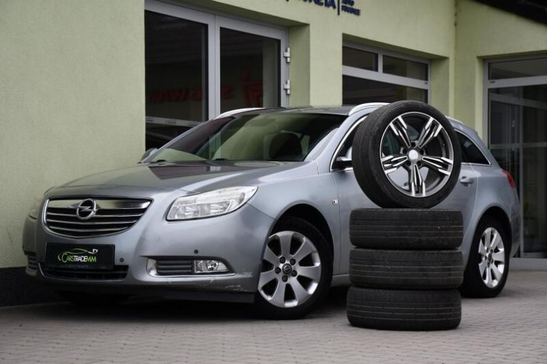 Opel Insignia - hlavní fotka