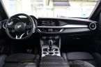 Alfa Romeo Stelvio - fotka číslo 20