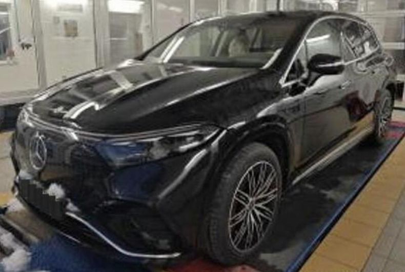Mercedes EQS - hlavní foto