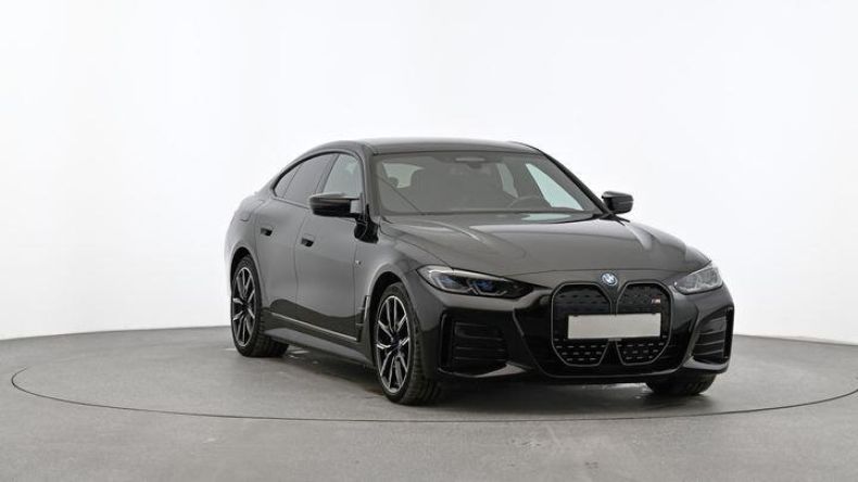 BMW i4 - hlavní foto