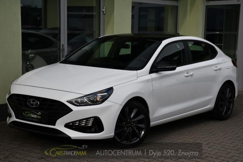 Hyundai i30 - hlavní foto