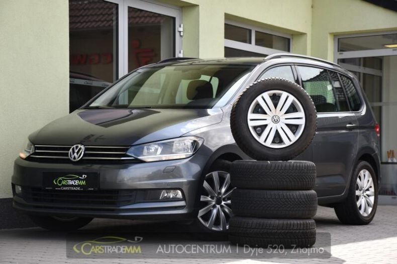 Volkswagen Touran - hlavní fotka