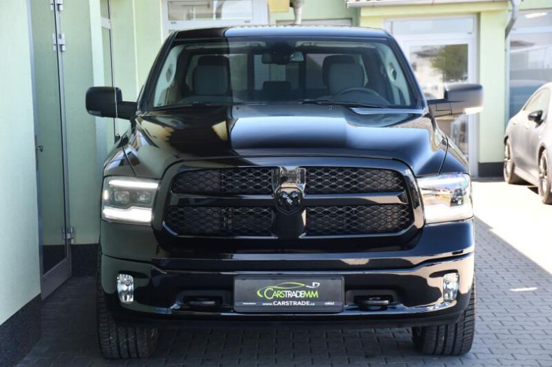 Dodge RAM 1500 - hlavní fotka