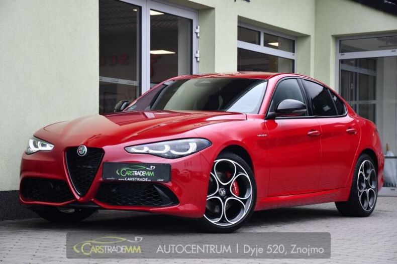 Alfa Romeo Giulia - hlavní foto