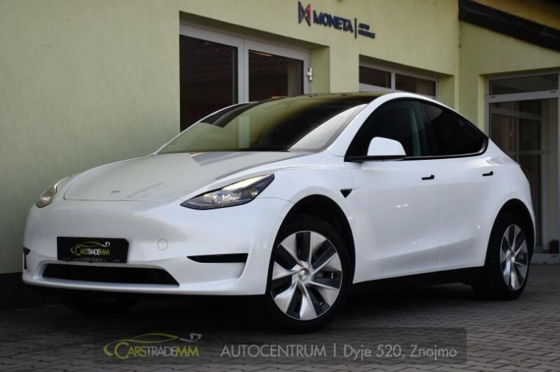 Tesla Model Y - hlavní foto