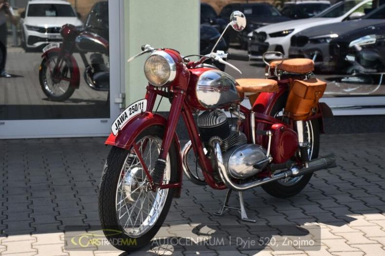 Jawa 250 - hlavní foto
