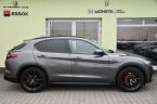 Alfa Romeo Stelvio - fotka číslo 12