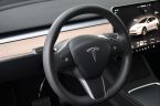Tesla Model Y - fotka číslo 15